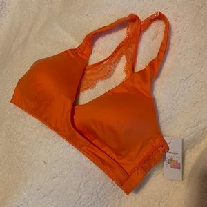Gilligan and O’Malley Orange lace bralette (M)